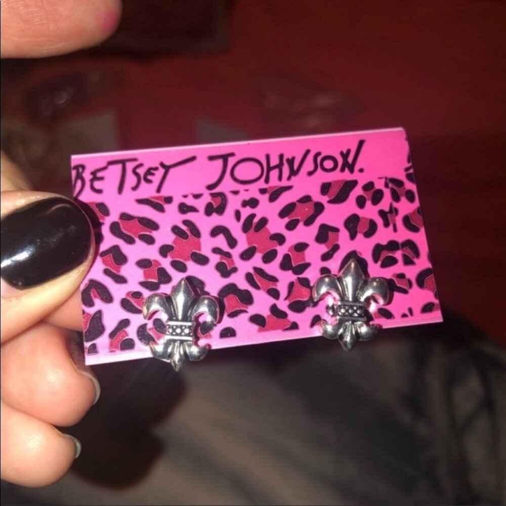 new betsey johnson earrings